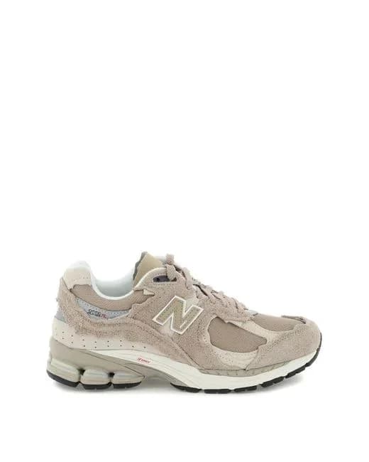 2002R Trainers in Stone