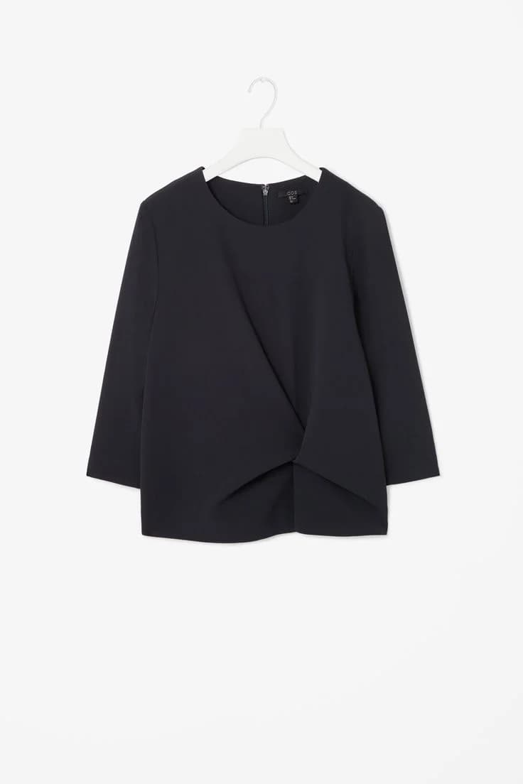 Knot-Detail Top in Black
