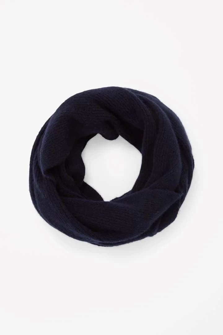 Loop Scarf in Navy