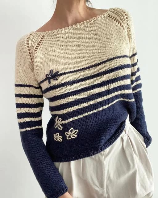 Bow-Detail Breton Knit in Cream / navy