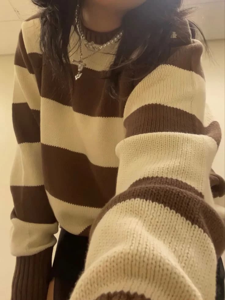 Wide-Stripe Brushed Knit in Chocolate / cream