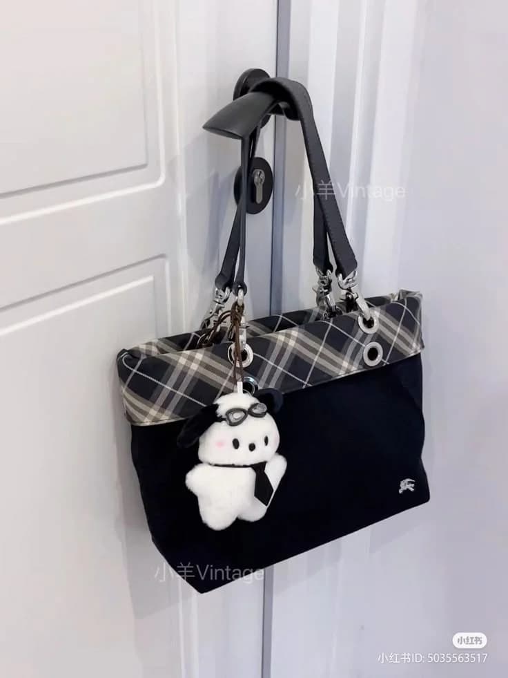 Mini Shoulder Bag in Black
